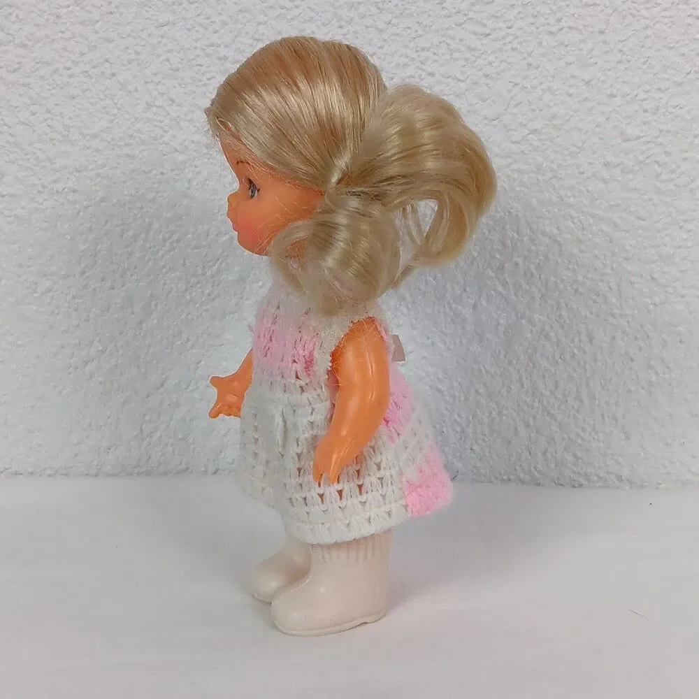 Vintage Uneeda Hong Kong Little Sisters Doll Original Outfit Blonde Blue Eyes